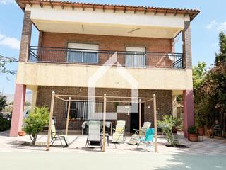 Chalet  Partida la escandella. Chalet con gran parcela rústica