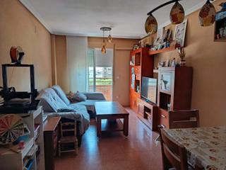 Location Appartement  Calle poeta miguel hernández. Alquiler estudiantes 25/26 3 hab. 2 baños y ascensor
