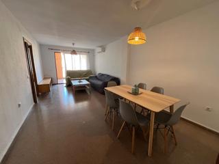 Location Appartement  Calle de san juan. Alquiler estudiantes por habitaciones 25/26 4 hab libres