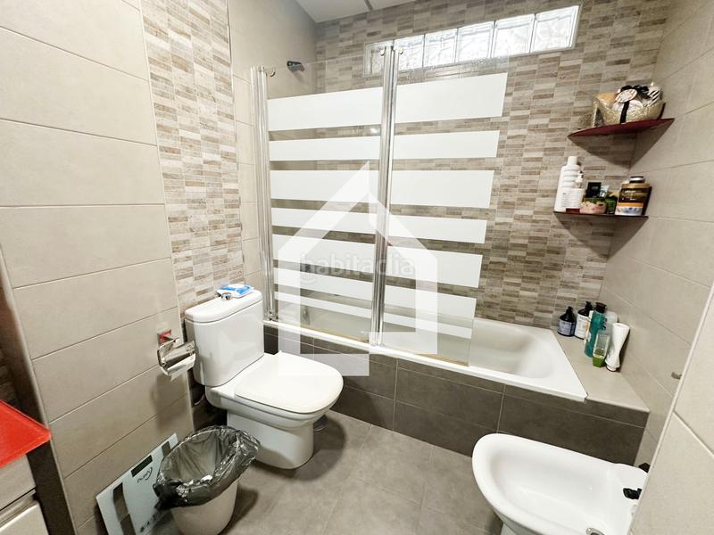 Foto 1df30b15-f1ce-4736-8e1b-cdf71bc1586e. Semi detached house with fireplace in Centro Mutxamel