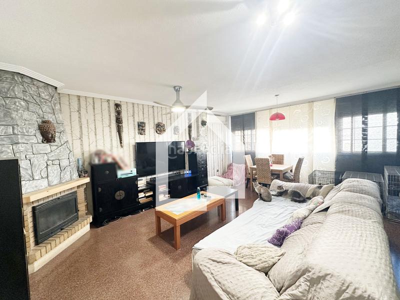 Foto 23676765-9481-41b4-a56d-88e47758e163. Semi detached house with fireplace in Centro Mutxamel