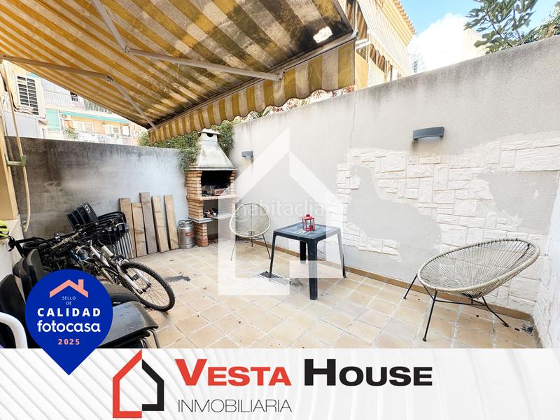 Foto c4f3ac4c-3228-4e09-b7d3-94e5a0d98a8e. Semi detached house with fireplace in Centro Mutxamel