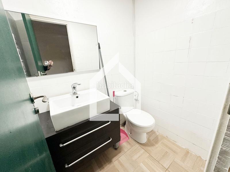 Foto 8c998499-f86e-4df3-bab5-04c61e3b5d0a. Alquiler local comercial local en zona centro en Norte Sant Vicent del Raspeig