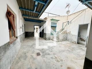 Bauernhof  Calle córdoba. Planta baja a reformar en barrio el tubo