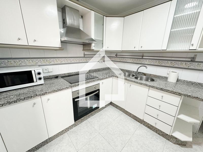 Foto 5b5bce9a-a3ef-4cba-98c0-198d58d22cc4. Location appartement dans Centro Sant Vicent del Raspeig