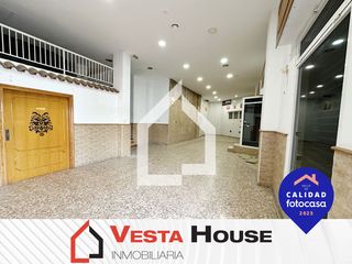 Local Comercial  Calle rafael altamira. S�per local esquina con salida de humos en zona comercial
