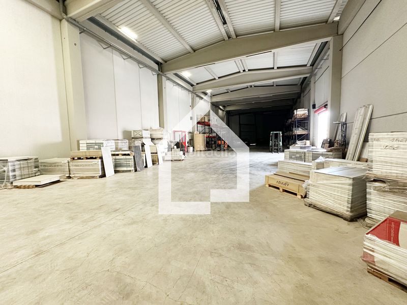 Foto e074f5ea-213d-44fa-b347-22478d15798f. Fabrikhalle in Agost