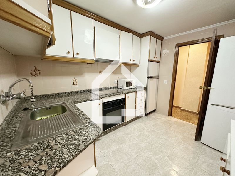 Foto bd5e3539-f193-42bc-b9c4-ec0872a2149b. Flat in carrer alicante 37 in Centro Sant Vicent del Raspeig