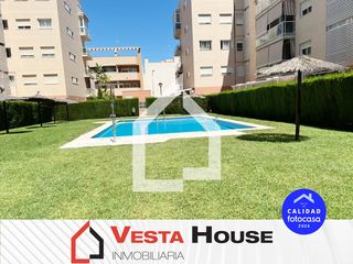 Pis  Carrer doctor marañón. Pisazo con terracita y 3 habitaciones en urbanización
