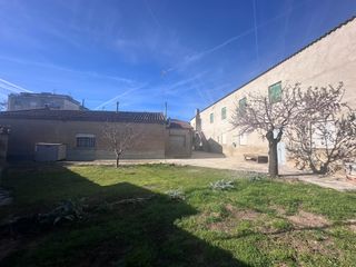 Casa  Avinguda de cal salines. Casa con dos parcelas y varias posibilidades