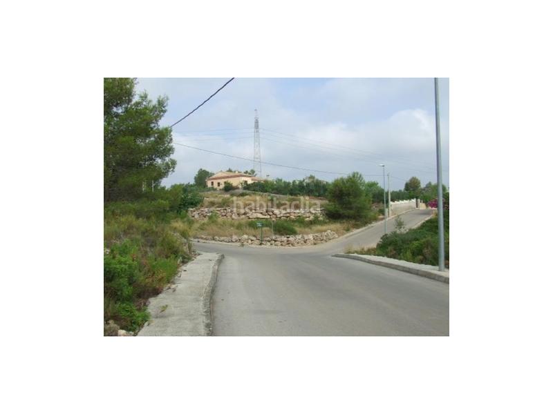 Foto 6ab80bd0-ec93-4aeb-a3b7-6f5a8eb91fd9. Terrain résidentiel dans Alberic