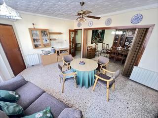 Casa a Benicull De Xúquer. Casa muy amplia con gran garaje, terraza y salvaescaleras!!excel