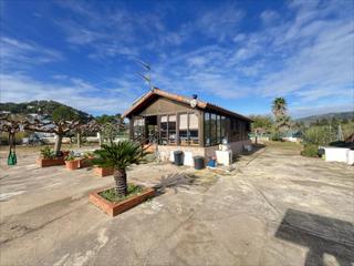 Maison à Urbanitzacions i Pedanies Sud. Chalet en la murta en la barraca de aguas vivas con unas inmejor
