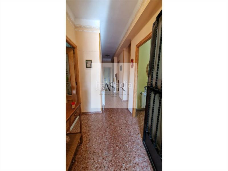 Foto 3de194a3-35fe-4a9e-b7bd-e7b0010317b5. Casa amb piscina a Alberic