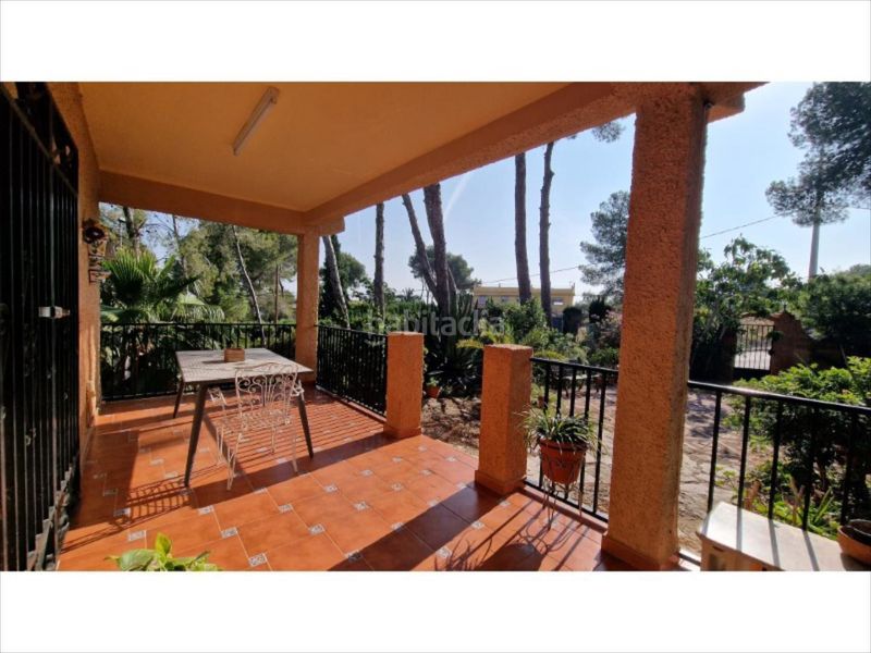 Foto 4a67aeca-7a05-4ef6-ab36-677726383bdb. Casa amb piscina a Alberic