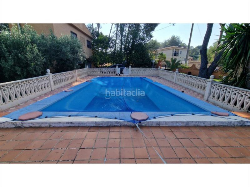 Foto 98615018-ac45-4591-a0ef-a43072882cc4. Casa amb piscina a Alberic