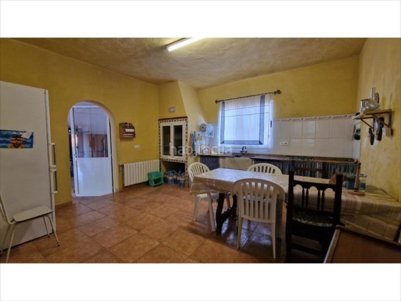 Foto fe792b79-1deb-4503-a670-275e3a77eea6. Casa amb piscina a Alberic