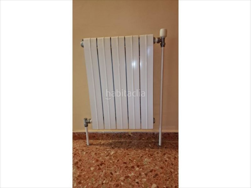 Foto ff002eeb-f396-4983-983f-9c8e22f201e7. Casa amb piscina a Alberic
