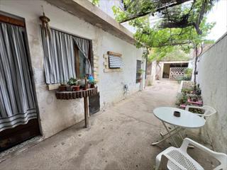 Casa a Pobla Llarga (la). Casa muy amplia, señorial, con garaje y acceso a dos calles y pa