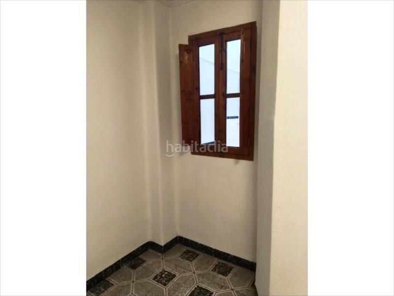 Foto d64a861c-31b3-44de-8ddf-c4c45da15572. Alquiler piso no se admiten mascotas. aquiler mínimo 1 año. contactar por el chat con la descripción del inquilino.si estás interesado ponte en en Alzira