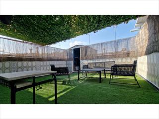 Maison jumelée à Sants Patrons. Casa totalmente actualizada con amplio garaje y terraza superior