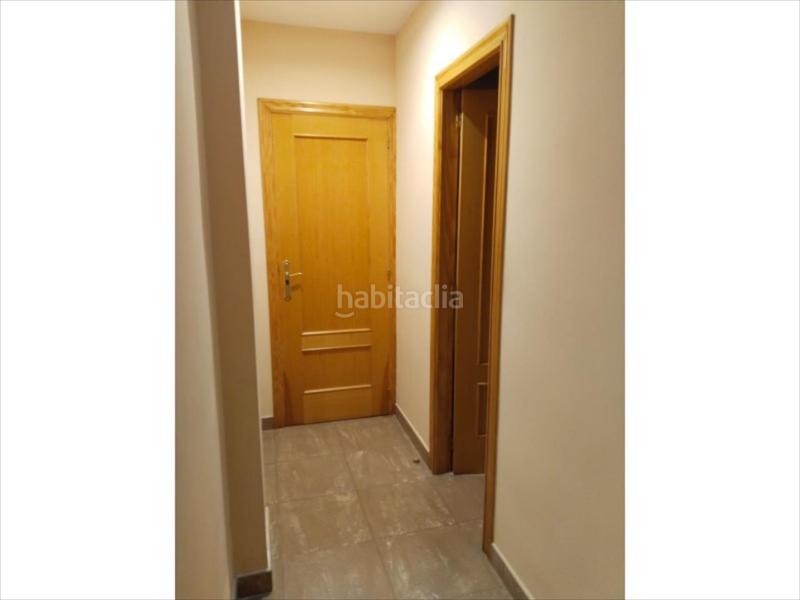 Foto b3cf0341-71ac-42b4-bc31-7e0797d92e68. Casa a Sants Patrons Alzira