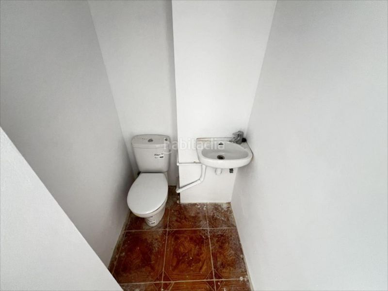 Foto 750fabef-d555-4730-be2a-7d6e1be0a54e. Aparcament cotxe a Sants Patrons Alzira