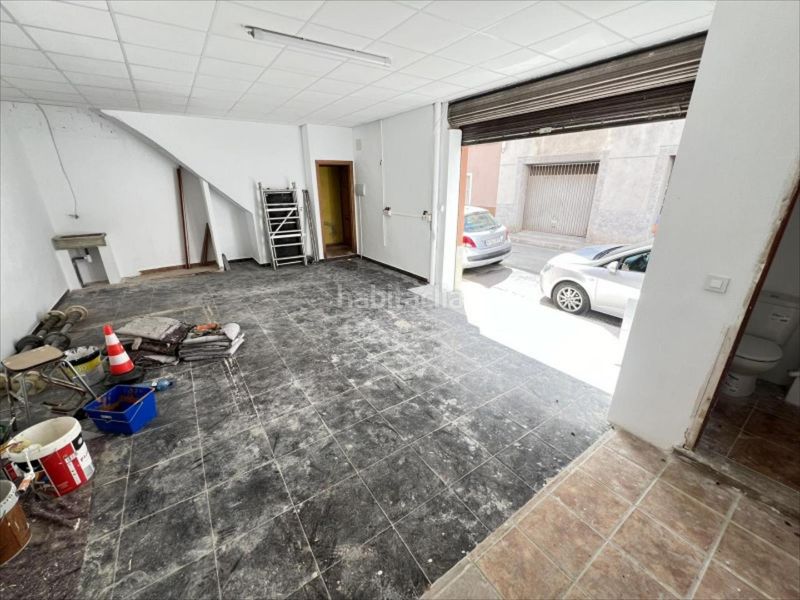Foto d4c2f7c8-fd90-4237-847e-f0f19c27385d. Aparcament cotxe a Sants Patrons Alzira