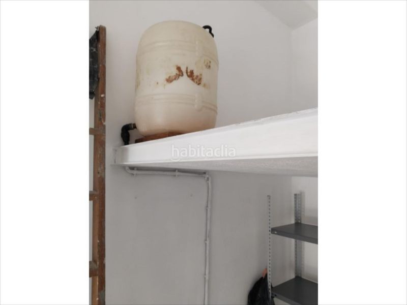 Foto c82a0774-1d3d-4bef-a337-e7cee1d72857. Aparcament cotxe a Albuixarres Alzira