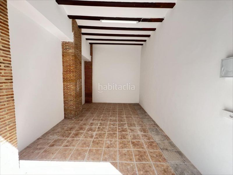 Foto 9bb5c113-9e3c-4985-8059-2b2b51ab3063. Aparcament cotxe a Sants Patrons Alzira