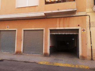 Car parking in Alquerieta. Garaje comunitari cabina cerrada