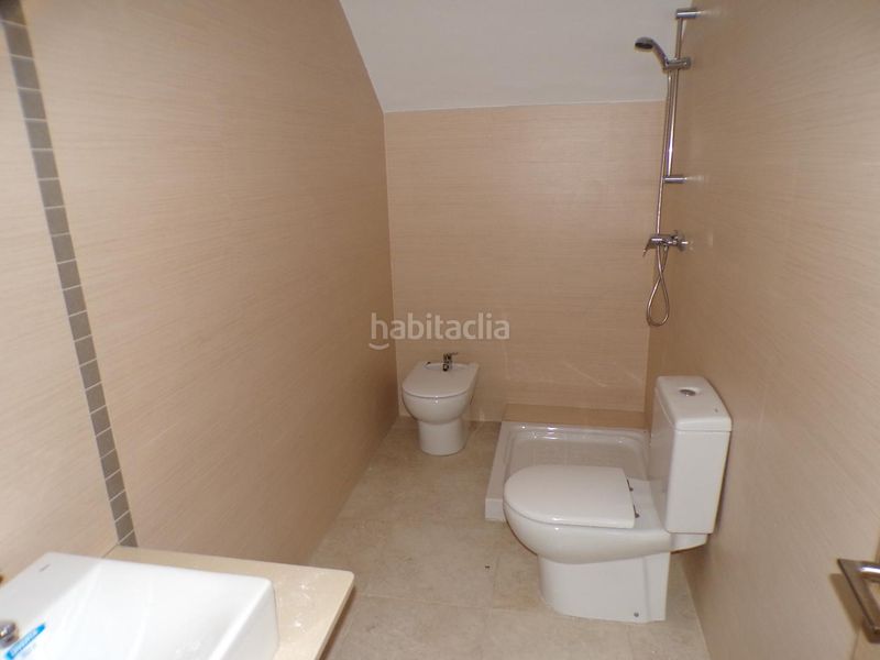 Foto c788f831-c696-4729-8927-85e2fbdd79a3. Pis a Pobla Llarga (la)