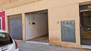 Alquiler Parking coche en Alquenència - Venècia. Garaje a pie de calle en concepcion arenal de alzira