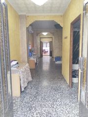 Casa adossada a Alquerieta. Casa en alzira en calle general prim zona alquerieta