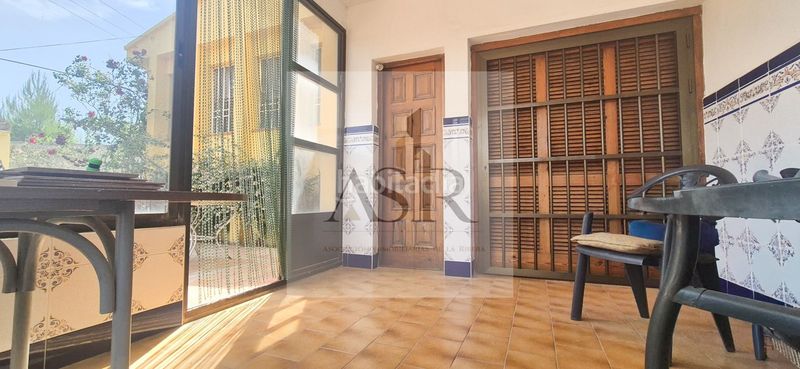 Foto bd434bf6-6d2e-4e86-878d-dc43c959b252. Casa amb piscina a Alginet