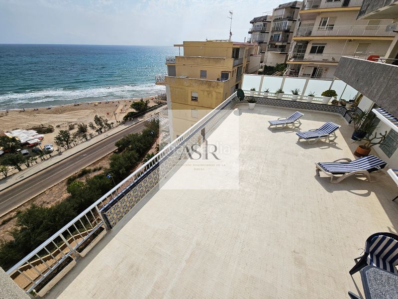 Foto eab0f344-9dd1-4a4f-96f0-5814ee0e39f7. Pis a El Faro Cullera