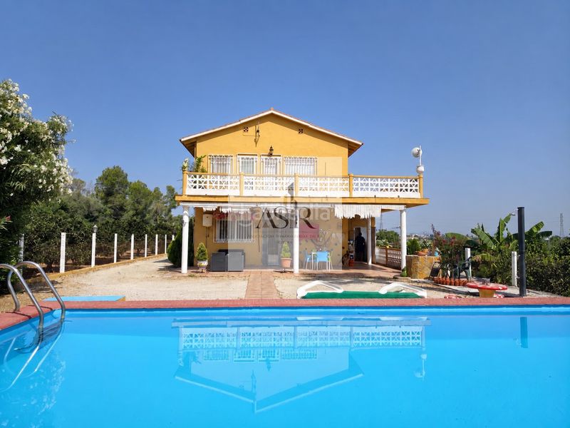 Foto 29286507-ef03-480b-adfe-d3826ca1df5b. Casa amb piscina a Manuel