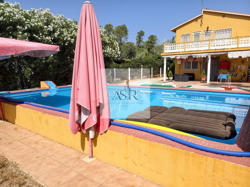 Foto 41a7f1e1-434f-4f11-9472-537579ea8de6. Casa amb piscina a Manuel