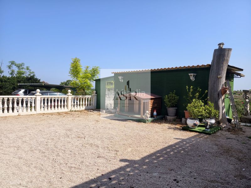Foto 42fa4f98-15aa-40a2-91f1-eef5633c0390. Casa amb piscina a Manuel