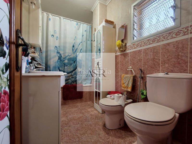 Foto c8eccab9-01f8-4efc-b9f9-0d6961b92bca. Casa amb piscina a Manuel
