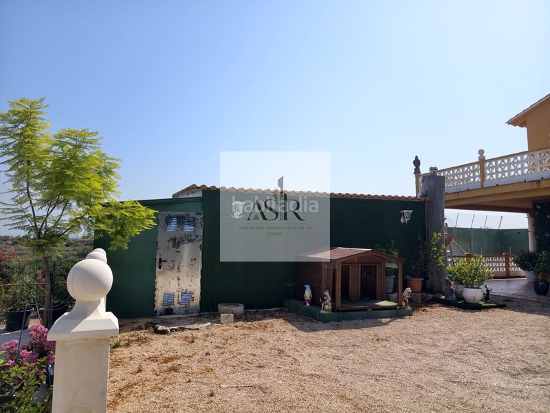 Foto eb483a21-2bed-4fa8-bef3-52589748aaf7. Casa amb piscina a Manuel