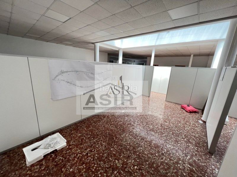 Foto bfcae9d8-da92-480b-8e3a-9cd8d4ca252a. Pis a Favara