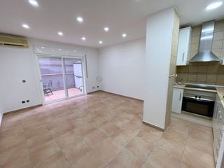 Ground floor in Cerdanyola Nord. Planta baixa amb pati entrada independent