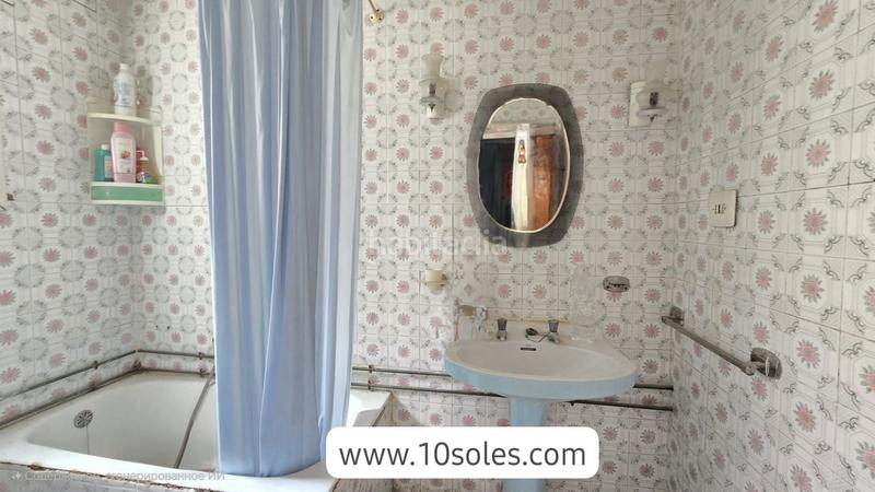 Foto 6467b3e6-d070-4ee7-82b4-6018ae110d4c. Casa adosada casa en venta , para reformar en Jacarilla