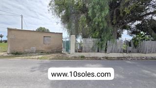 Landgut in Callosa de Segura. Parcela rustica con un almacén en venta en callosa del segura