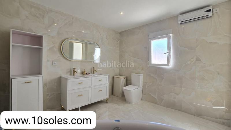 Foto 4a70175e-290e-4def-97d1-e6f4aa6f1770. Casa adosada  nueva construcción en Bigastro