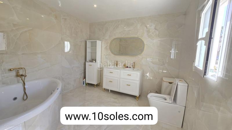 Foto 864d65ff-ab60-45e6-934e-044a318eb006. Casa adosada  nueva construcción en Bigastro
