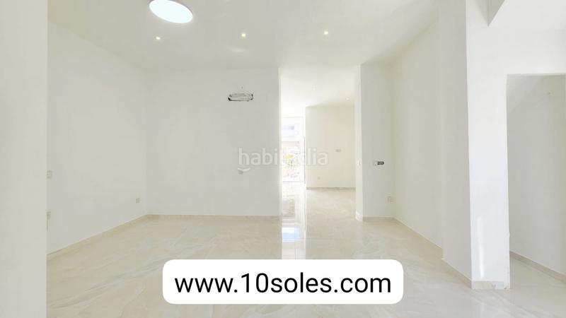 Foto c337fffd-9786-43c8-a2c1-b45b65463e4c. Casa adosada  nueva construcción en Bigastro