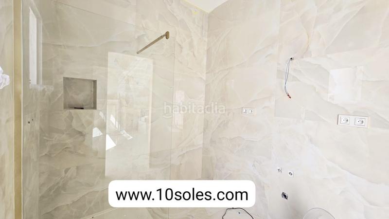 Foto ce37351b-cafc-48d1-b1a4-0d01e1ee46fd. Casa adosada  nueva construcción en Bigastro