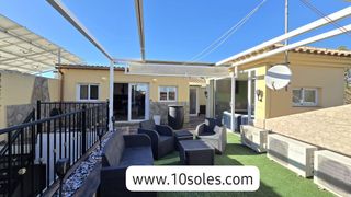 Chalet in Bigastro. Espectacular chalet en venta en bigastro centro